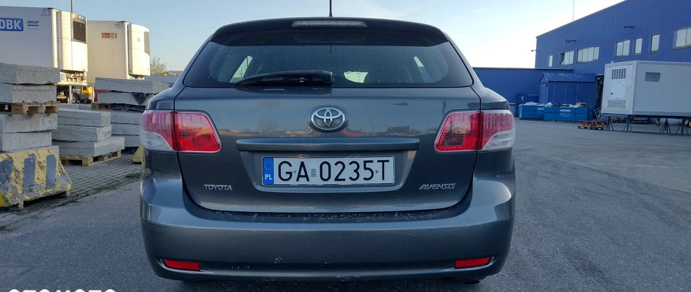 Toyota Avensis cena 18991 przebieg: 296000, rok produkcji 2009 z Gdynia małe 172